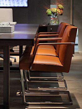 Стул Chancellor 610x590x810