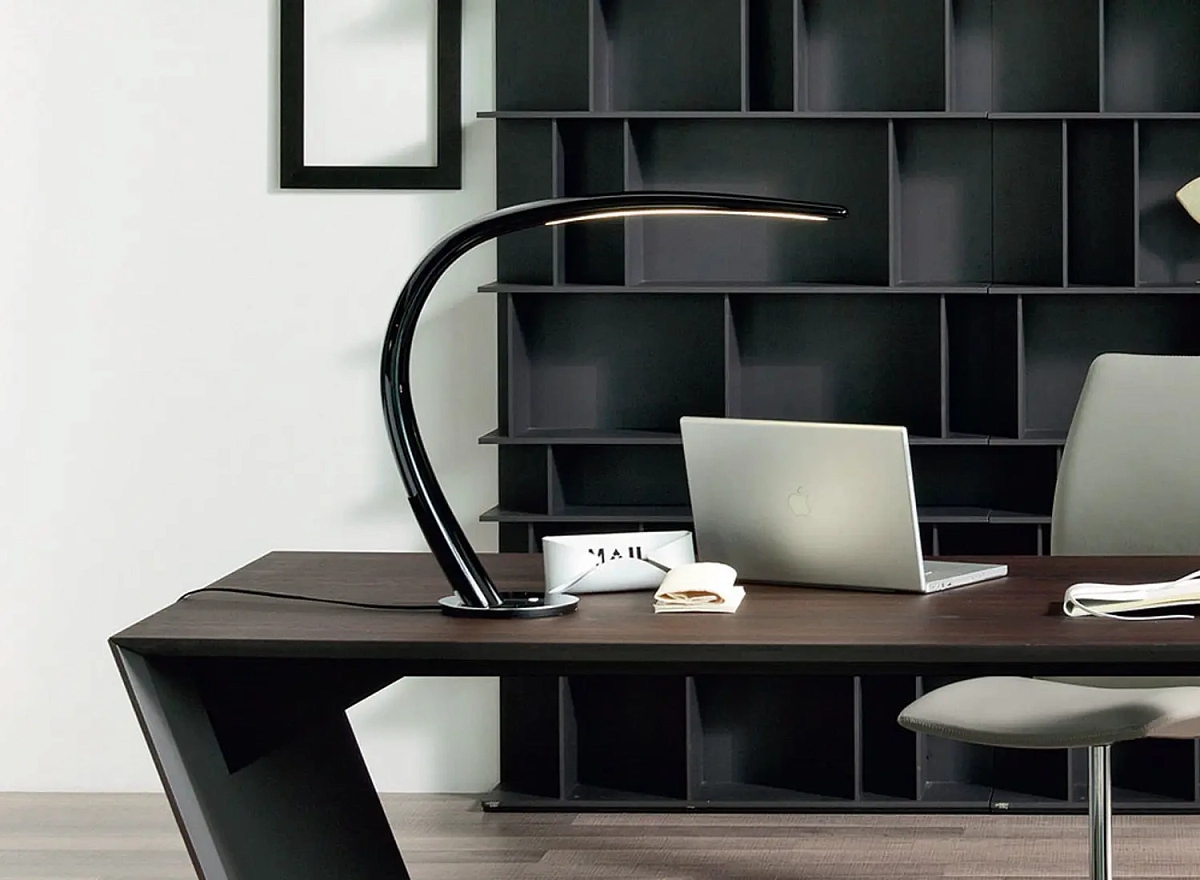 Настольная лампа Mamba black Настольная лампа Mamba black