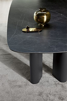Стол Geometric Table