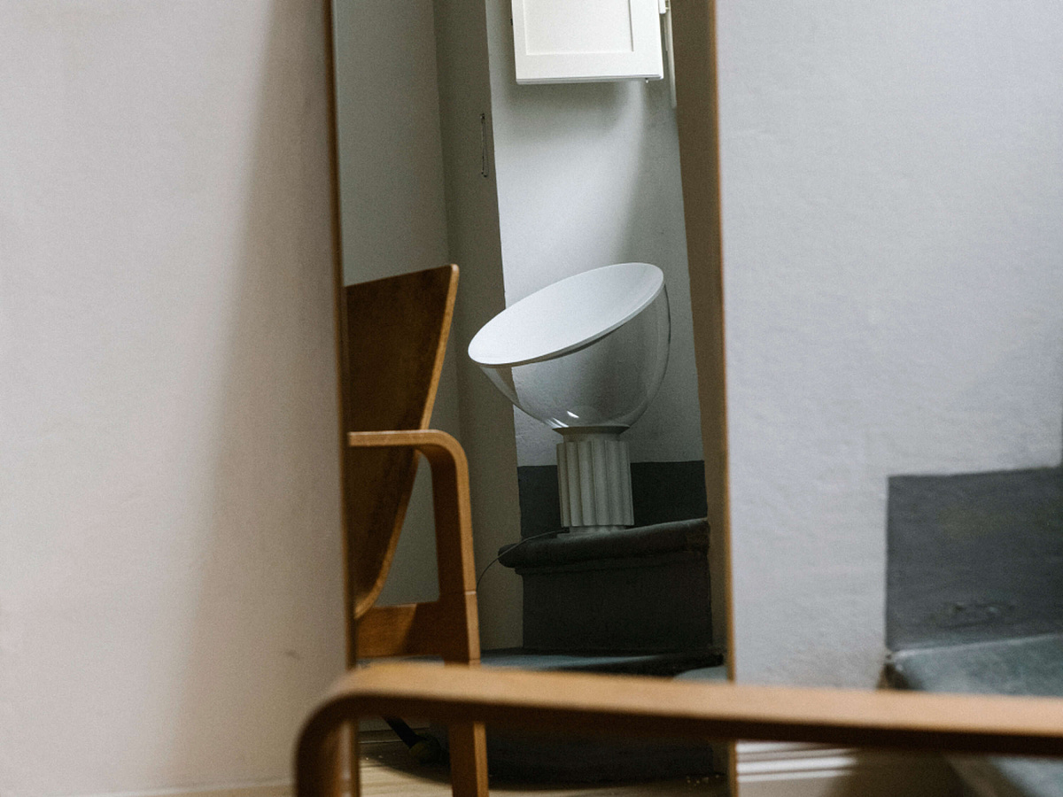Настольный светильник Taccia Small Matt White Настольный светильник Taccia Small Matt White