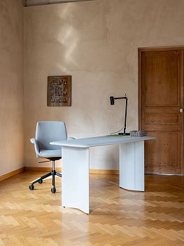 Стул Downtown Conference 600x640x875