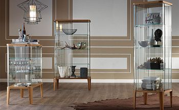 Витрина Chantal