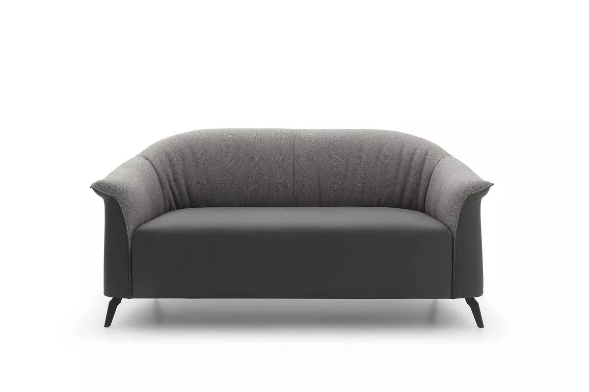 Диван двухместный Caroline Loveseat Диван двухместный Caroline Loveseat